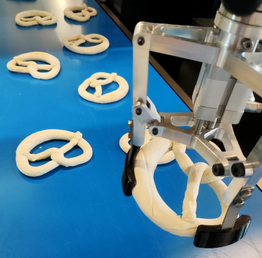Klebo Technics Delta robot pick and place robot for the food industry